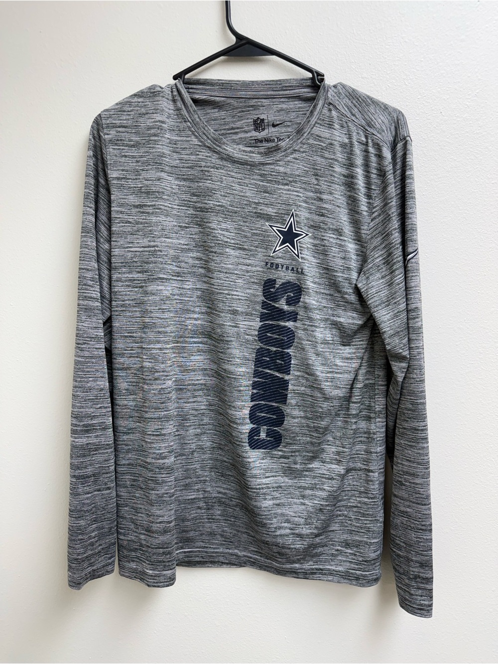 Nike Men’s Dallas Cowboys Gray Long-Sleeve Tee